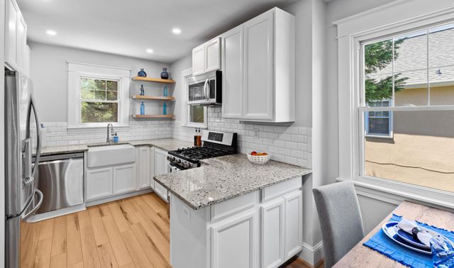 8 HIGHLAND AVE, Annapolis, MD 21403