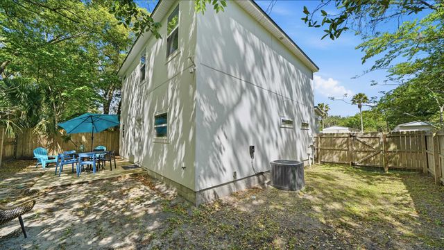 241 Columbus St, St Augustine, FL 32084