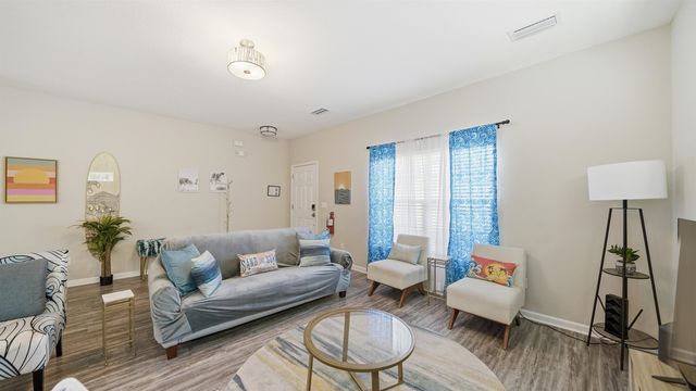 241 Columbus St, St Augustine, FL 32084