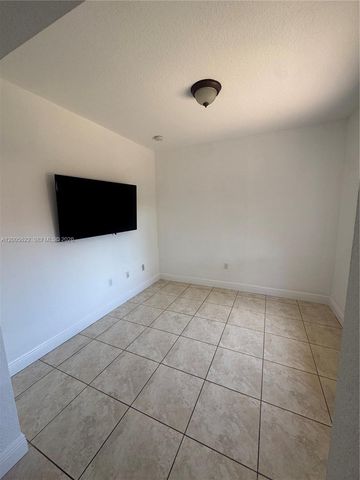 14562 SW 29th Ter 14562, Miami, FL 33175