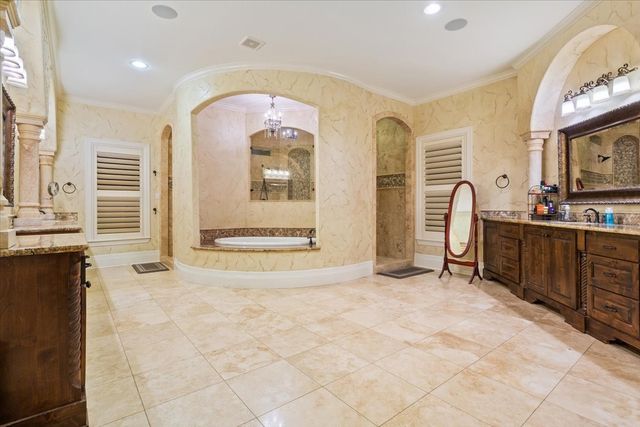 10020 Hidden Bluff, Waco, TX 76657