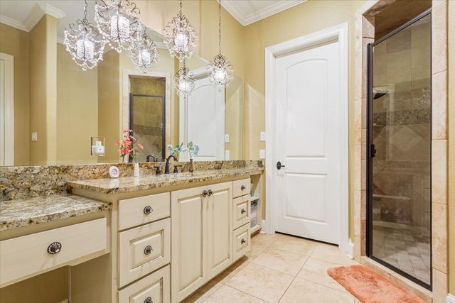 10020 Hidden Bluff, Waco, TX 76657