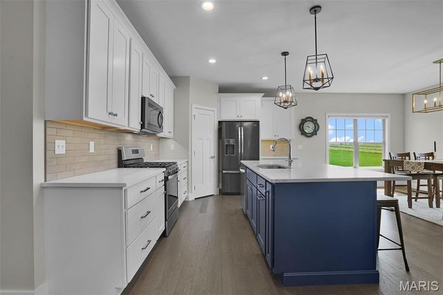 6994 Alston Court, Edwardsville, IL 62025