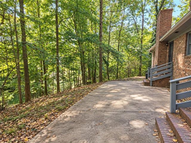 310 Cavalier Road, Athens, GA 30606