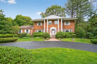 300 Circle Road, Muttontown, NY 11791