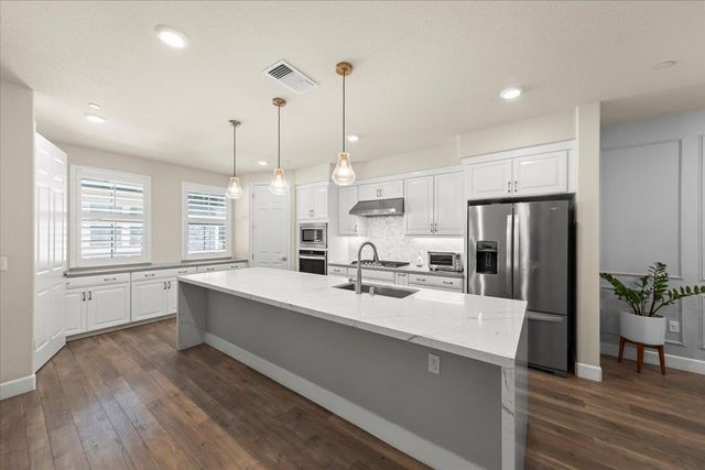 437 Hollow Falls Common, Fremont, CA 94539