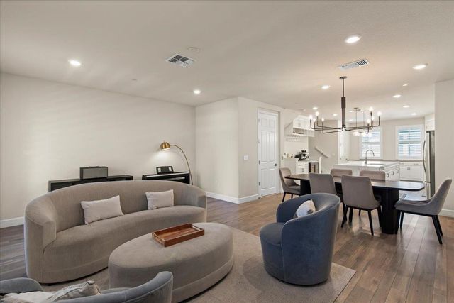 437 Hollow Falls Common, Fremont, CA 94539