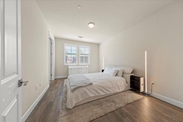 437 Hollow Falls Common, Fremont, CA 94539