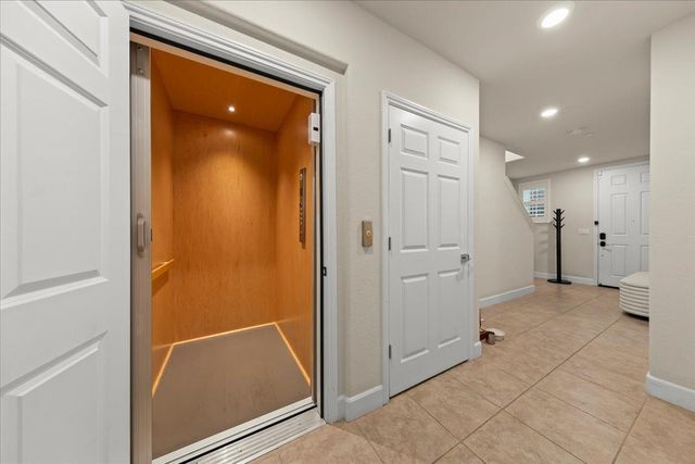 437 Hollow Falls Common, Fremont, CA 94539