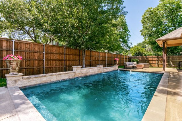4613 Walnut Street, Flower Mound, TX 75028