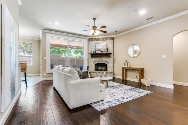 4613 Walnut Street, Flower Mound, TX 75028