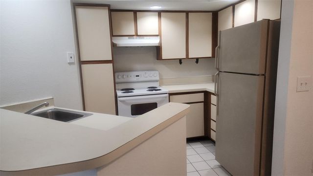 5713 GATLIN AVENUE 216, Orlando, FL 32822