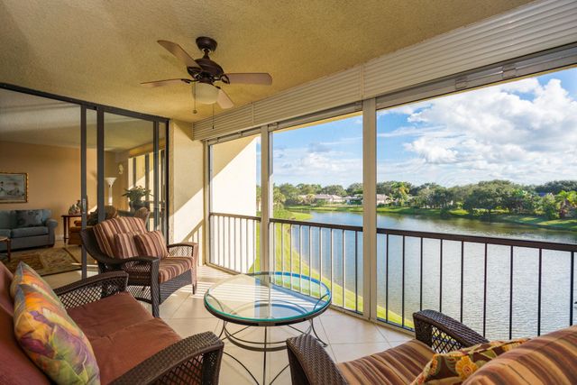 5188 Woodland Lakes Drive 335, Palm Beach Gardens, FL 33418