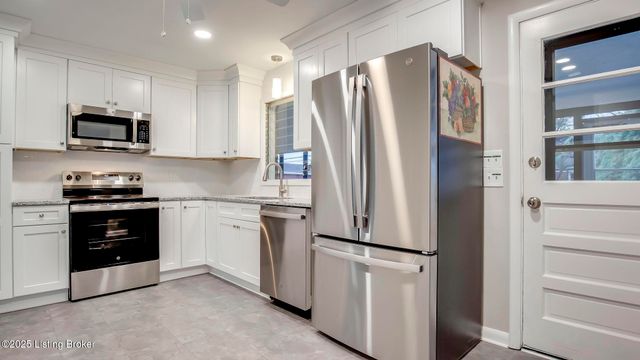 3608 Hanover Rd, Louisville, KY 40207