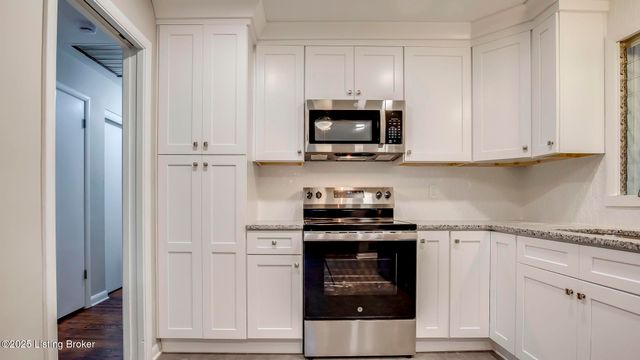 3608 Hanover Rd, Louisville, KY 40207