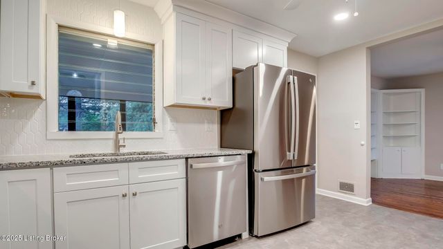 3608 Hanover Rd, Louisville, KY 40207