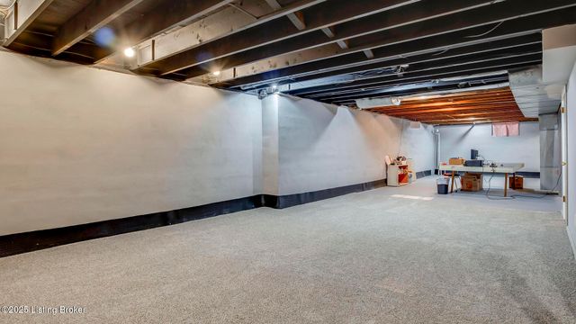 3608 Hanover Rd, Louisville, KY 40207