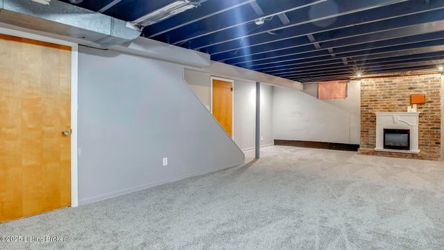 3608 Hanover Rd, Louisville, KY 40207