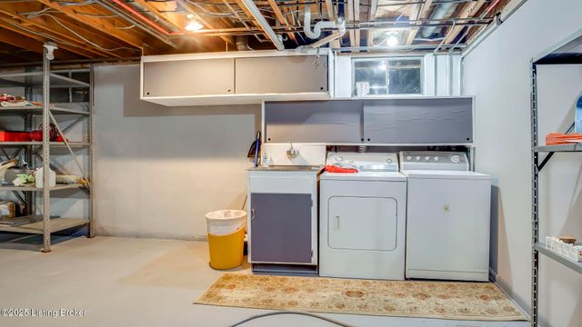 3608 Hanover Rd, Louisville, KY 40207