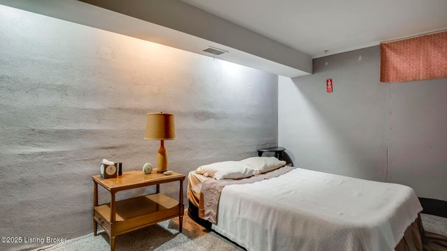 3608 Hanover Rd, Louisville, KY 40207