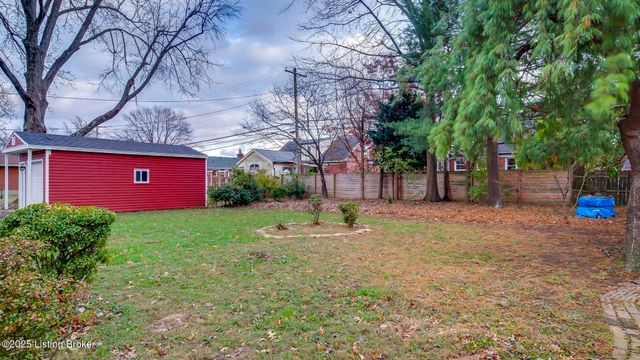 3608 Hanover Rd, Louisville, KY 40207