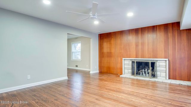 3608 Hanover Rd, Louisville, KY 40207