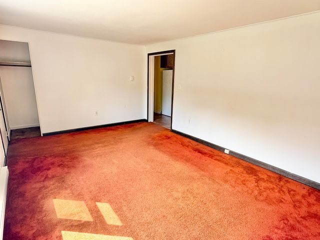 4 Rita Avenue, Pelham, NH 03076