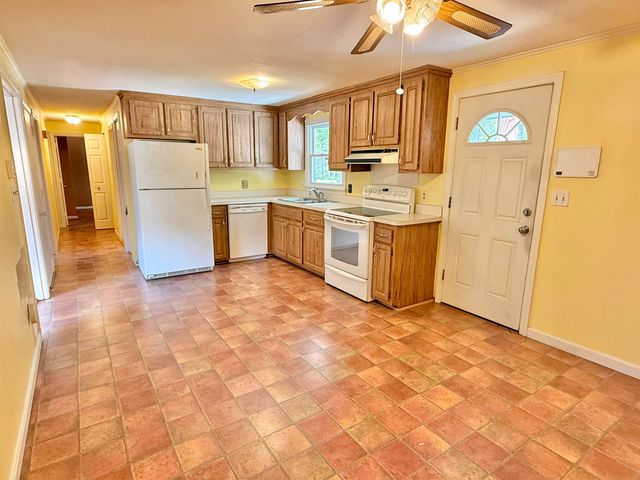 4 Rita Avenue, Pelham, NH 03076