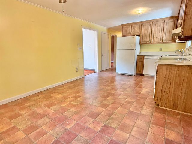 4 Rita Avenue, Pelham, NH 03076