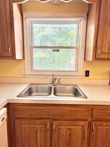 4 Rita Avenue, Pelham, NH 03076