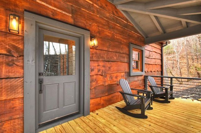 395 Pontoosuc Drive, Mineral Bluff, GA 30559