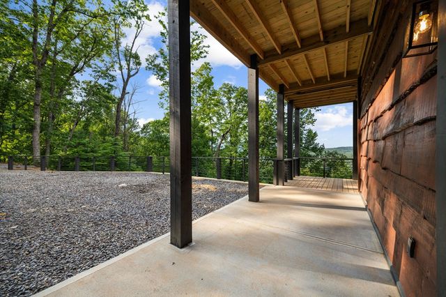 395 Pontoosuc Drive, Mineral Bluff, GA 30559