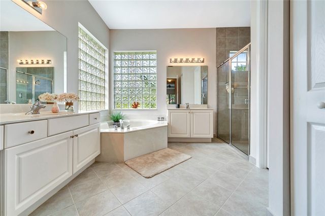 2365 Lake Ibis Lane SW, Vero Beach, FL 32962