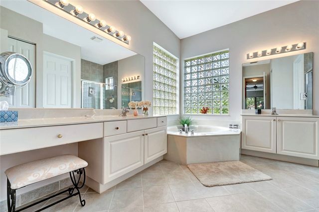 2365 Lake Ibis Lane SW, Vero Beach, FL 32962