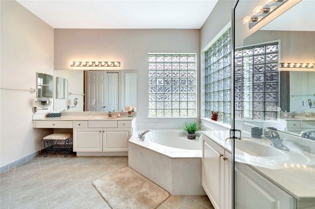 2365 Lake Ibis Lane SW, Vero Beach, FL 32962