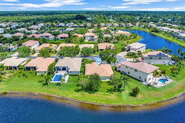 2365 Lake Ibis Lane SW, Vero Beach, FL 32962