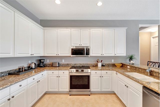 2365 Lake Ibis Lane SW, Vero Beach, FL 32962