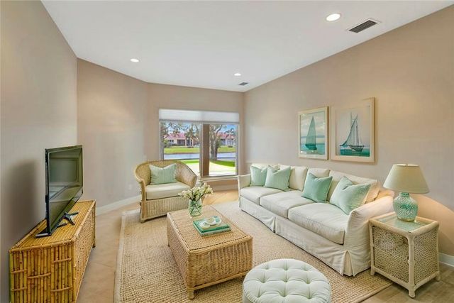 2365 Lake Ibis Lane SW, Vero Beach, FL 32962