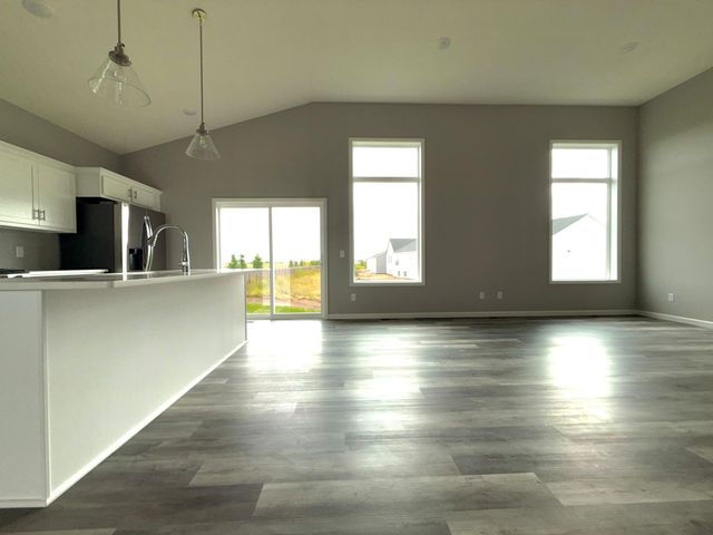 8852 147th Avenue NW, Ramsey, MN 55303