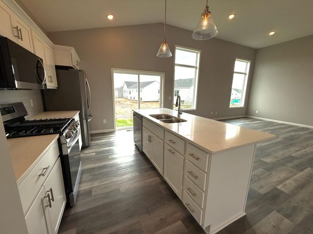 8852 147th Avenue NW, Ramsey, MN 55303