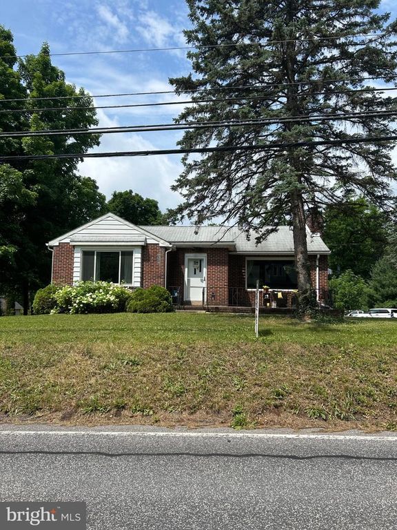 477 PLEASANT VIEW RD, New Cumberland, PA 17070