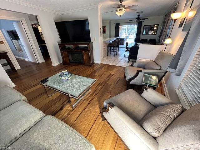 690 95th AVE N, Naples, FL 34108