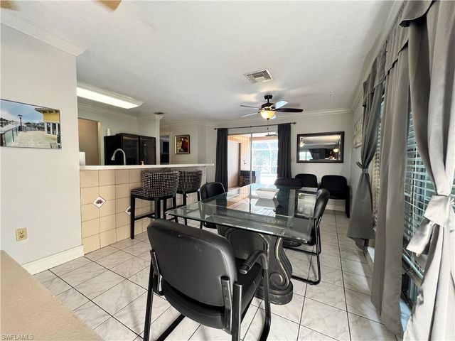 690 95th AVE N, Naples, FL 34108