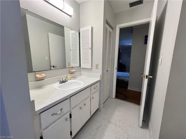 690 95th AVE N, Naples, FL 34108