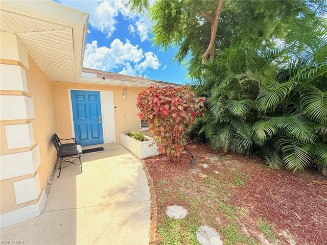 690 95th AVE N, Naples, FL 34108