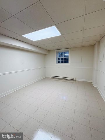 1216 WILLIAM ST, Fredericksburg, VA 22401