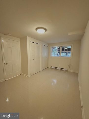 1216 WILLIAM ST, Fredericksburg, VA 22401