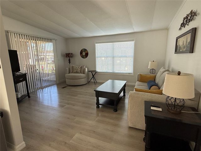 102 ROBIN LANE, Wildwood, FL 34785