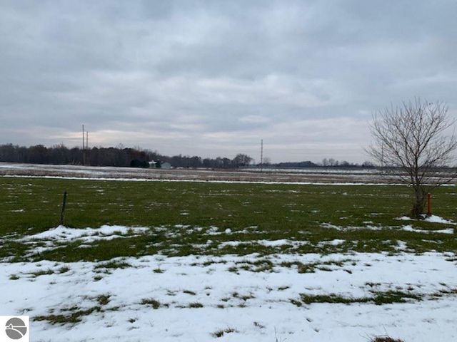 237 Gemstone Drive, Alma, MI 48801