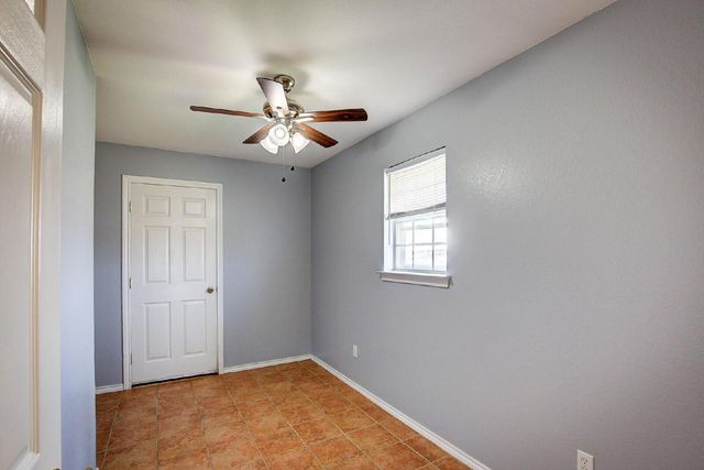 1021 Dominique Drive, Weatherford, TX 76087